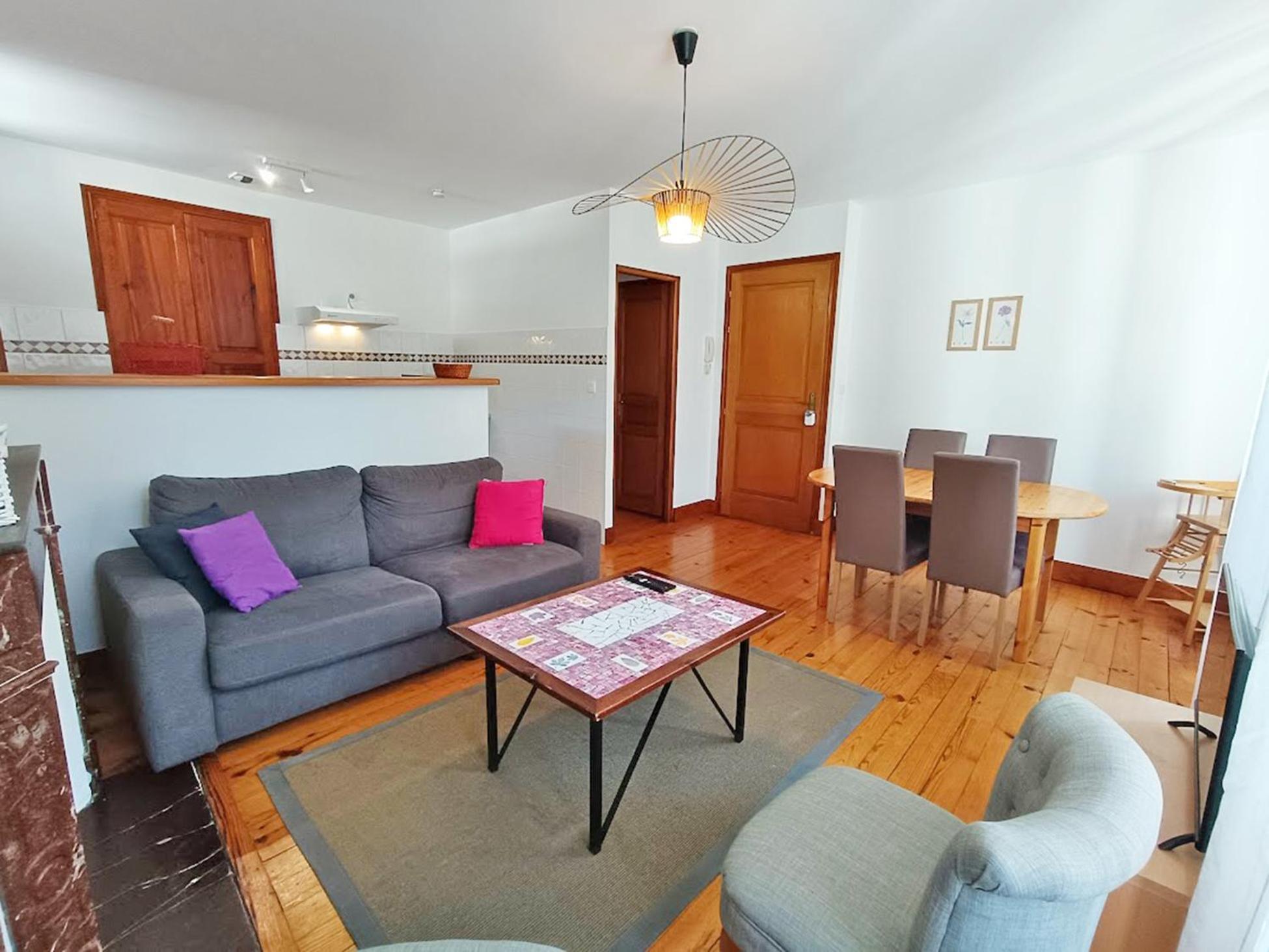 Le Petit Cerf, T3, Wifi, Cave Apartment Bagneres-de-Luchon Luaran gambar